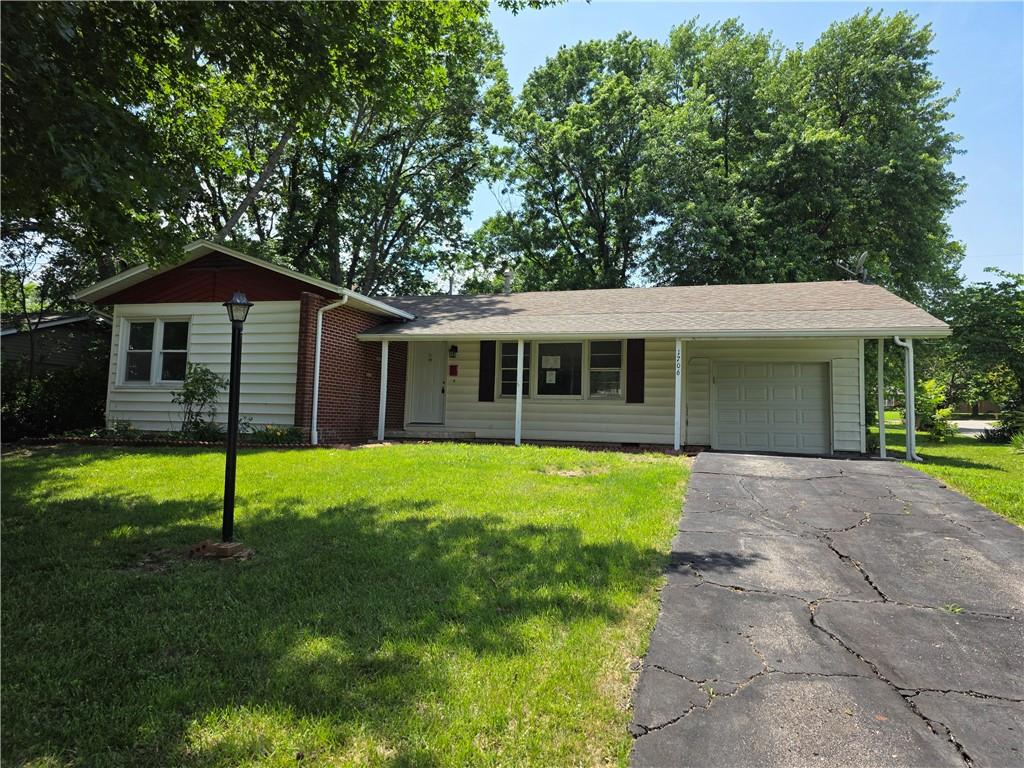 Listing Photo MLS #HMS2627235