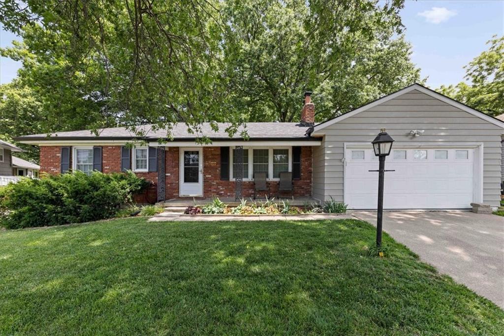 Listing Photo MLS #HMS2627309