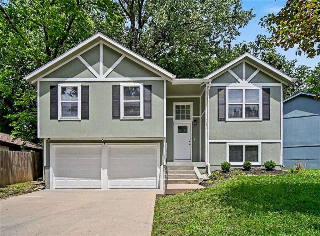 Listing Photo MLS #HMS2627437