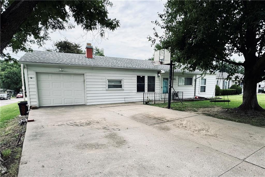 Listing Photo MLS #HMS2627449