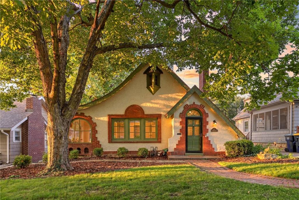 Listing Photo MLS #HMS2627498