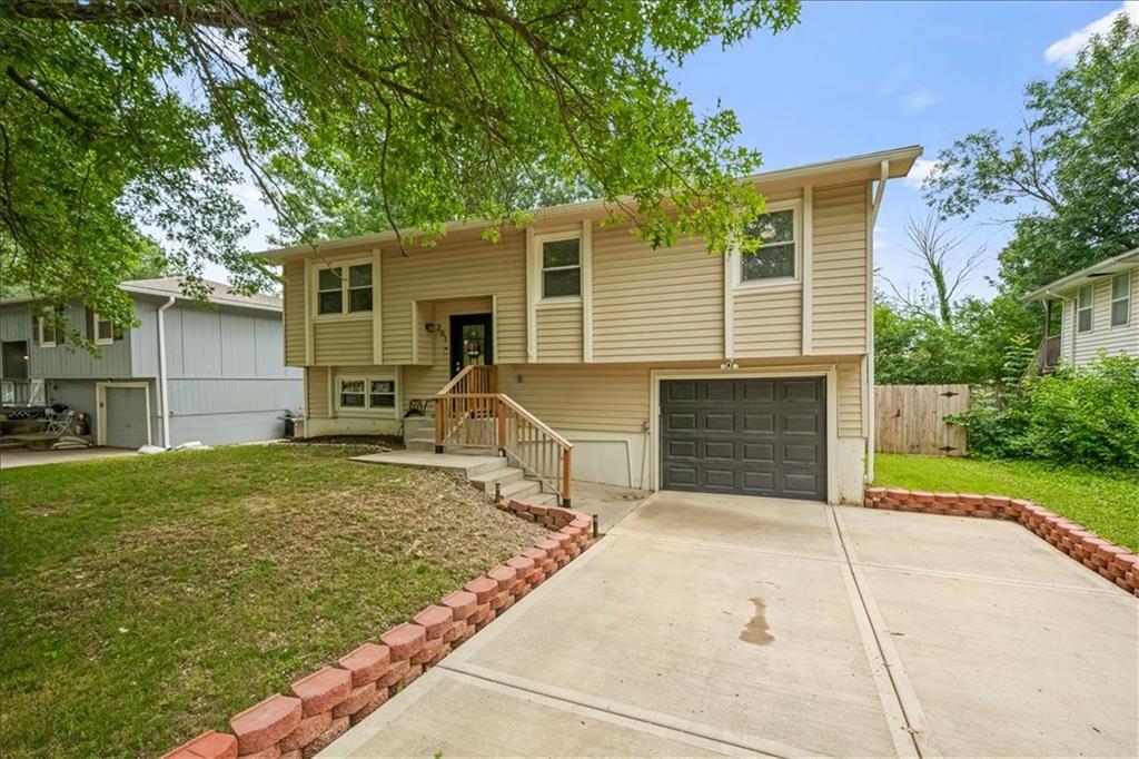 Listing Photo MLS #HMS2627598