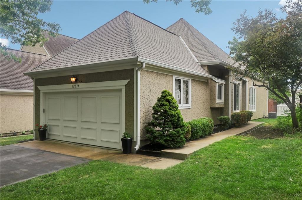 Listing Photo MLS #HMS2627656