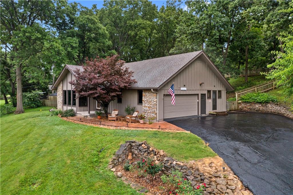 Listing Photo MLS #HMS2627678