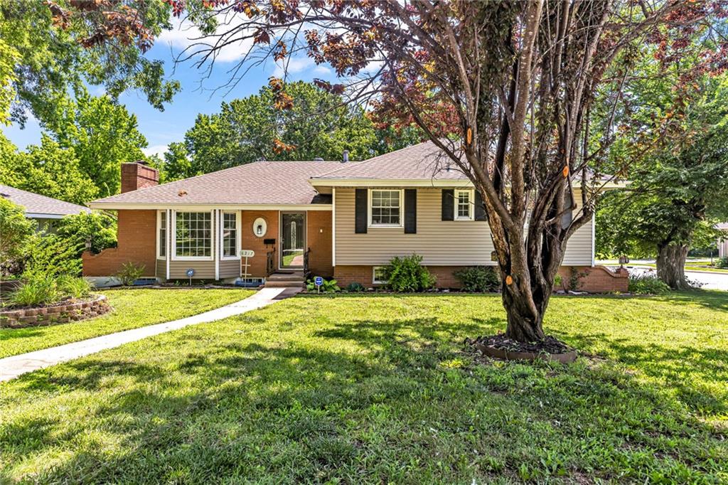 Listing Photo MLS #HMS2627702