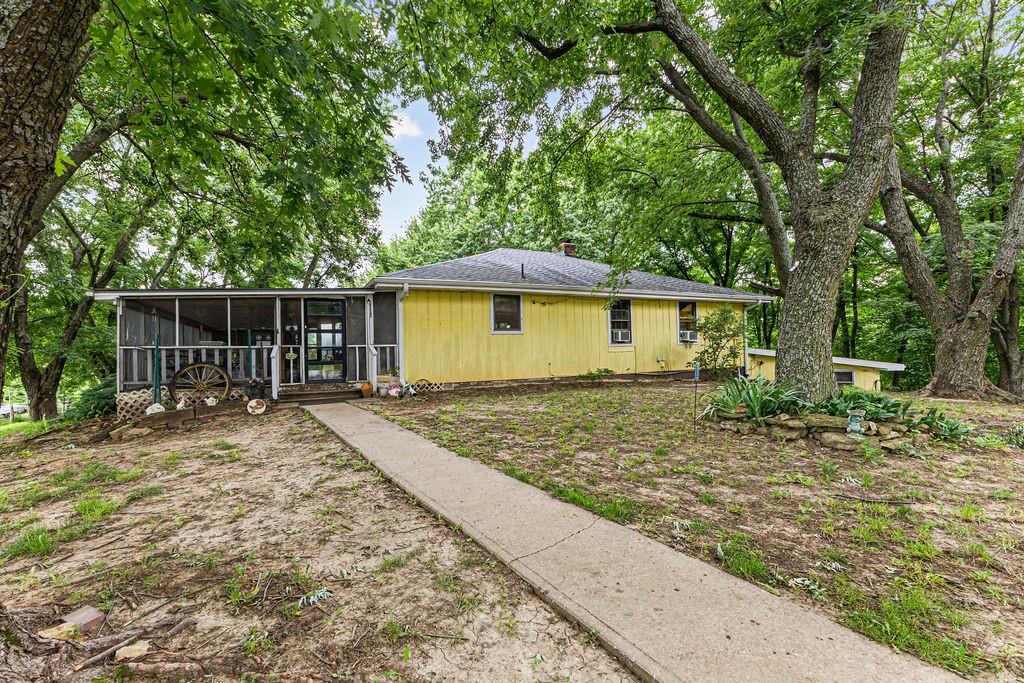 Listing Photo MLS #HMS2627749