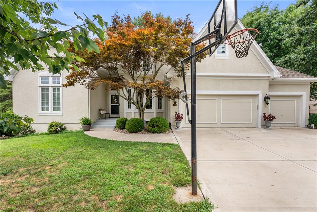 Listing Photo MLS #HMS2627753