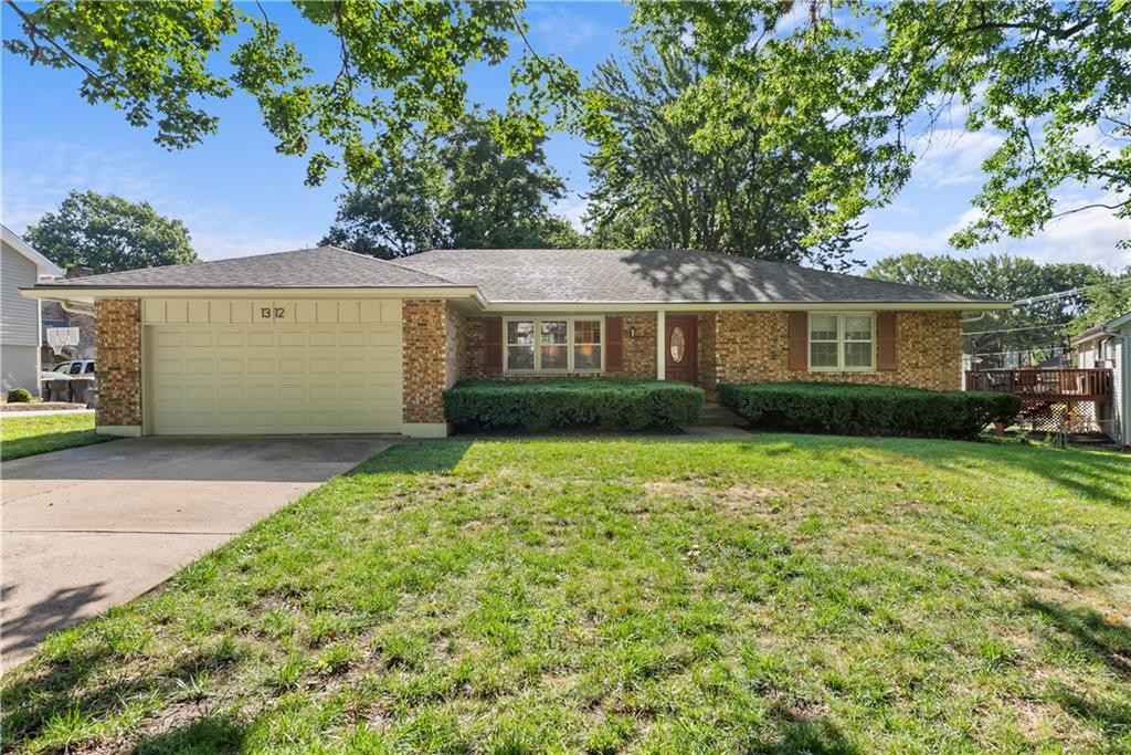 Listing Photo MLS #HMS2627754