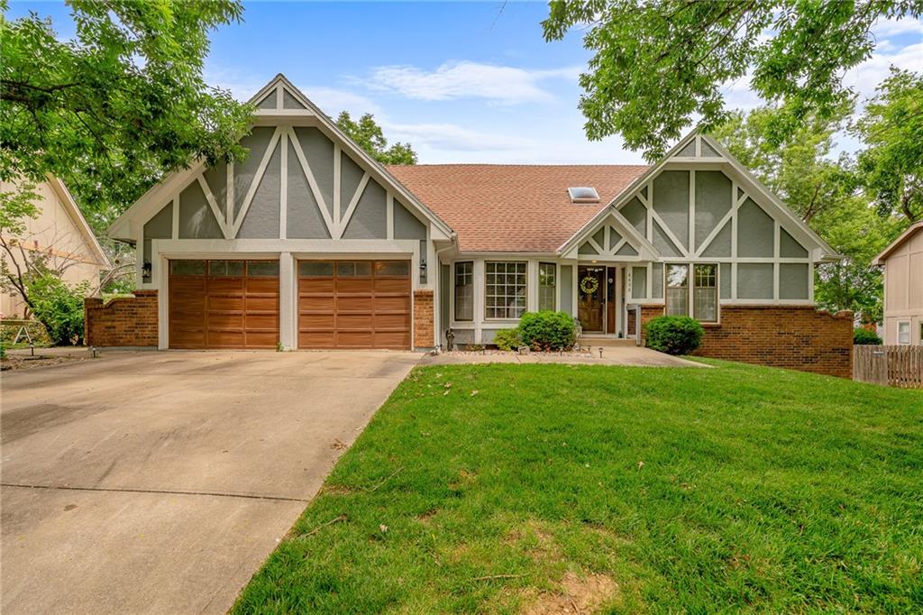 Listing Photo MLS #HMS2627766