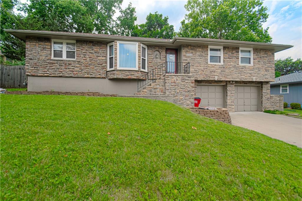 Listing Photo MLS #HMS2627825