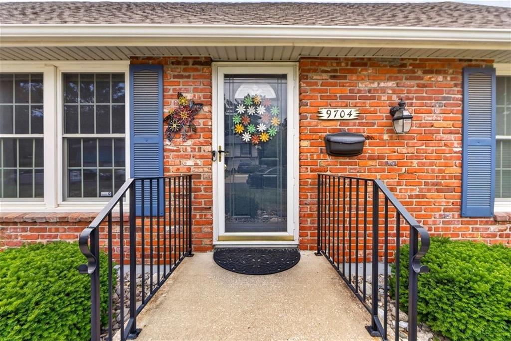 Listing Photo MLS #HMS2627833