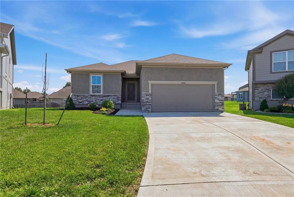 Listing Photo MLS #HMS2627869
