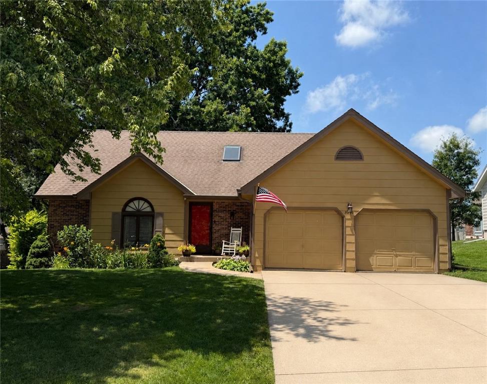 Listing Photo MLS #HMS2627926