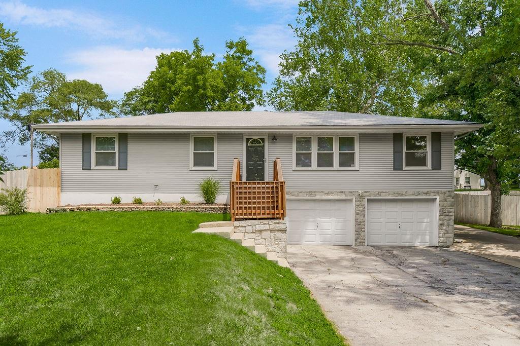 Listing Photo MLS #HMS2627995
