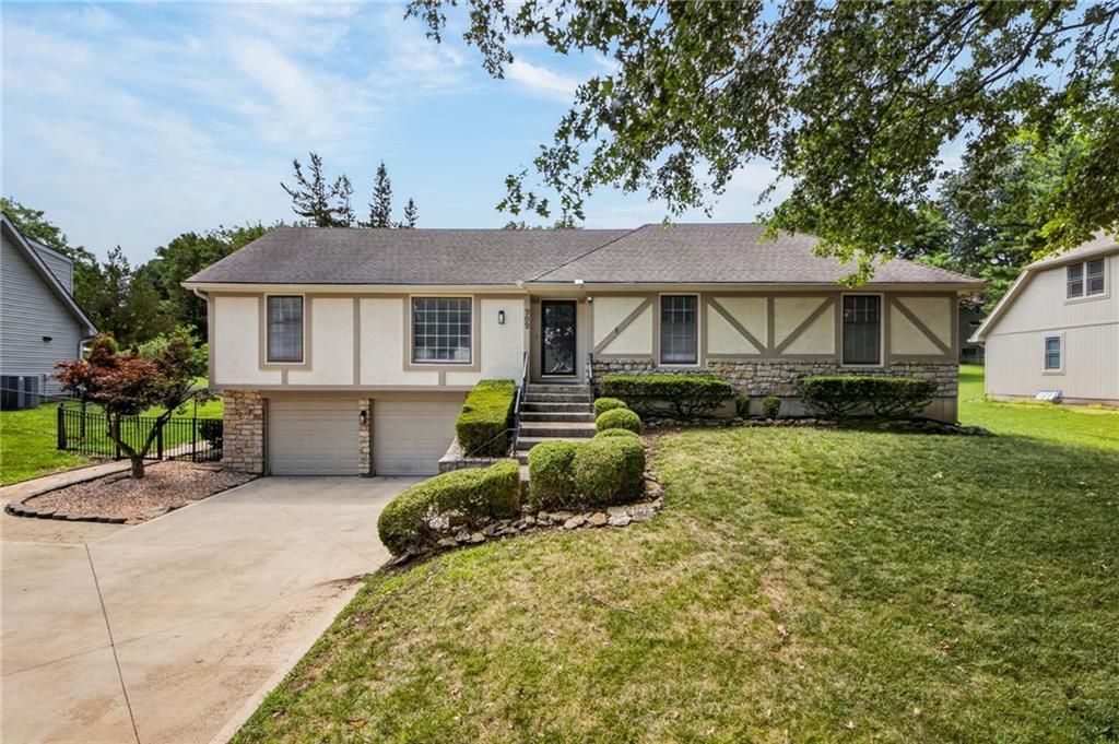 Listing Photo MLS #HMS2628091