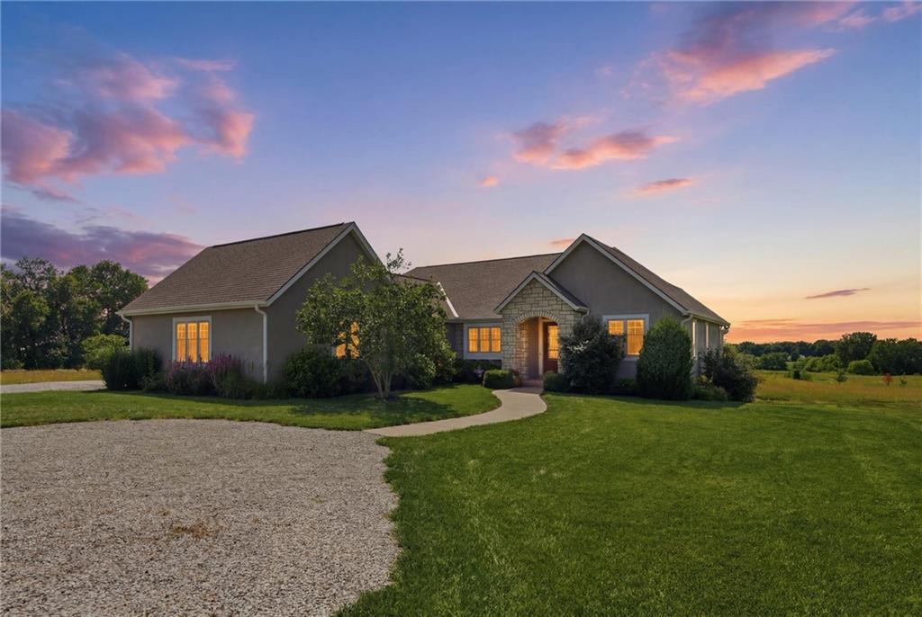 Listing Photo MLS #HMS2628114
