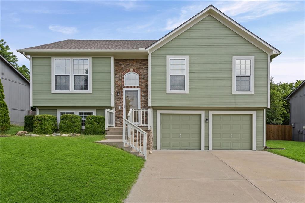 Listing Photo MLS #HMS2628332
