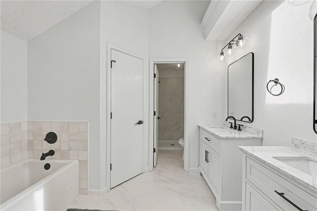 Listing Photo MLS #HMS2628525