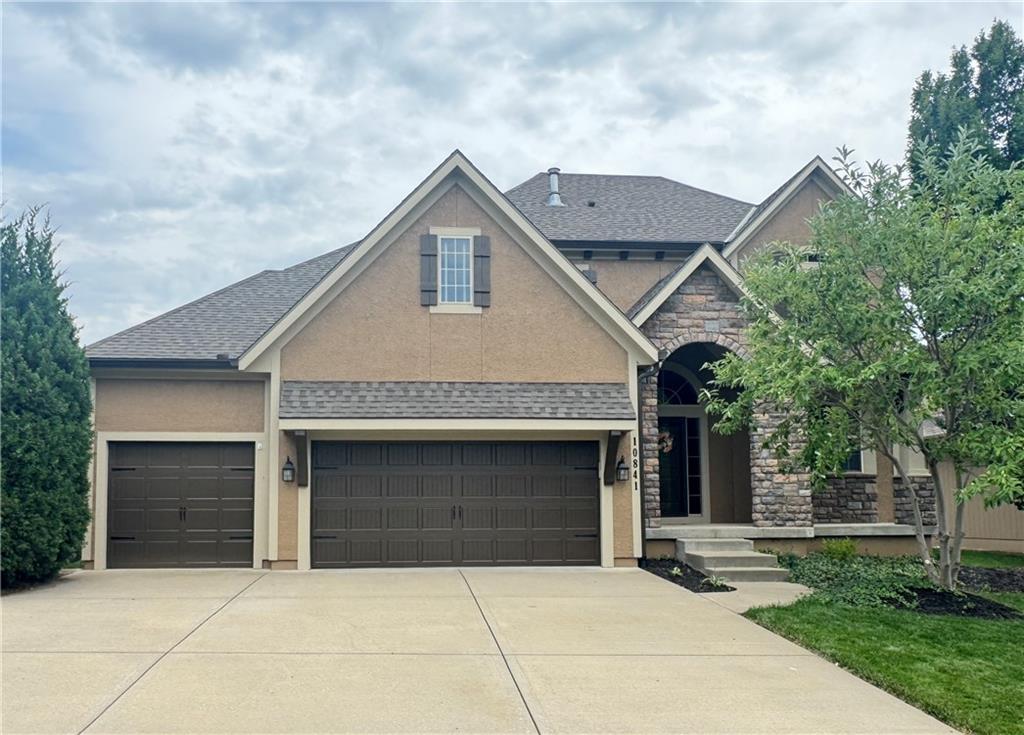Listing Photo MLS #HMS2628669