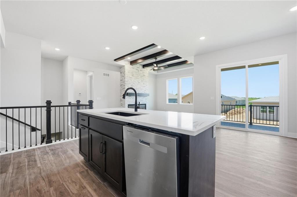 Listing Photo MLS #HMS2628742