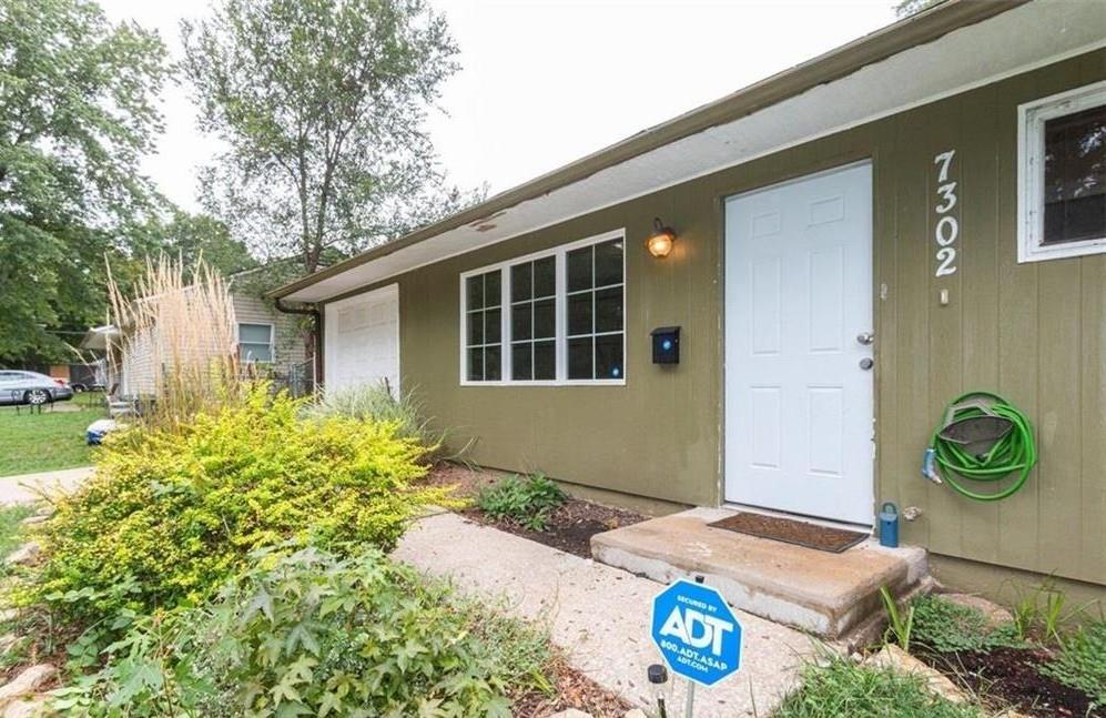 Listing Photo MLS #HMS2628898