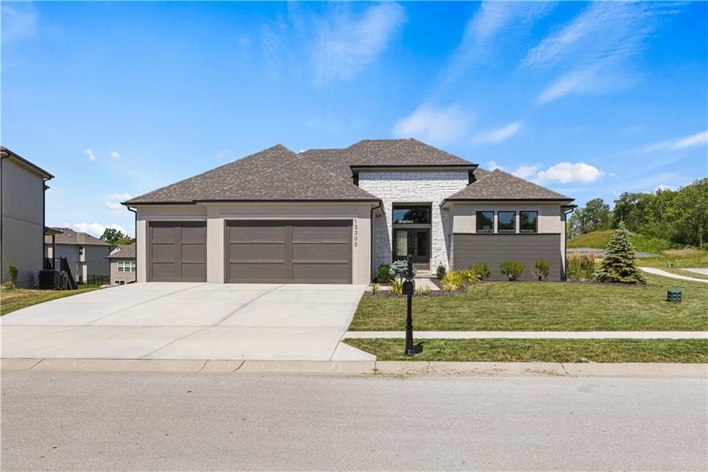 Listing Photo MLS #HMS2629037