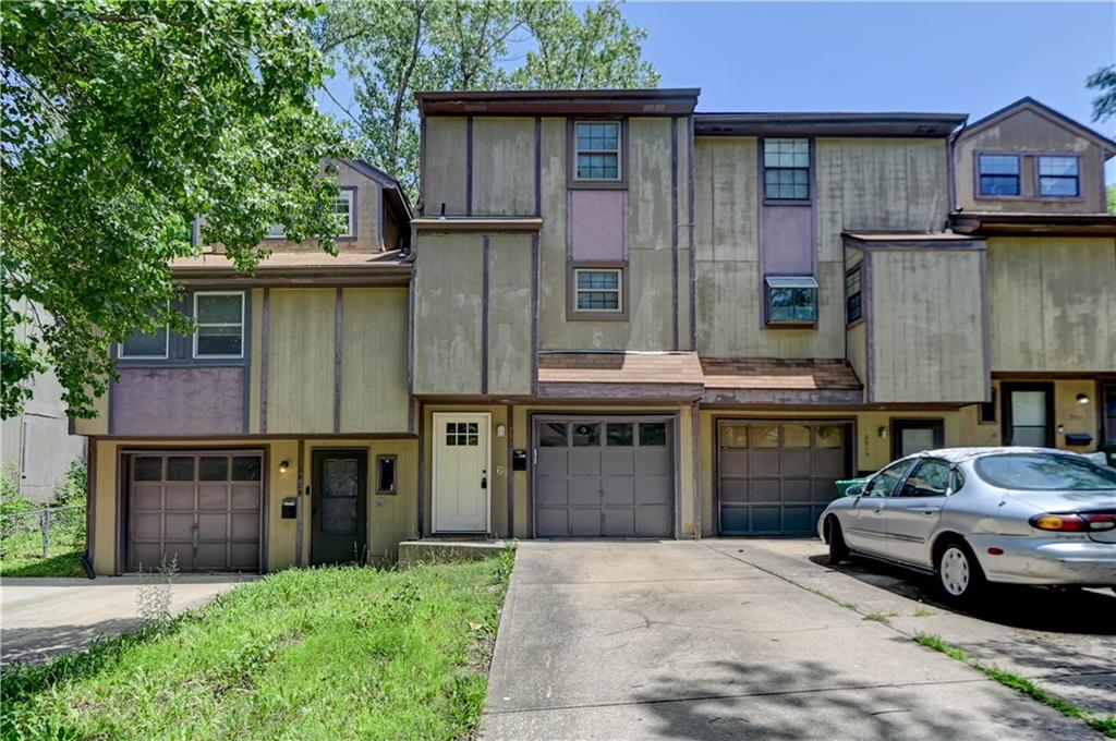 Listing Photo MLS #HMS2629147