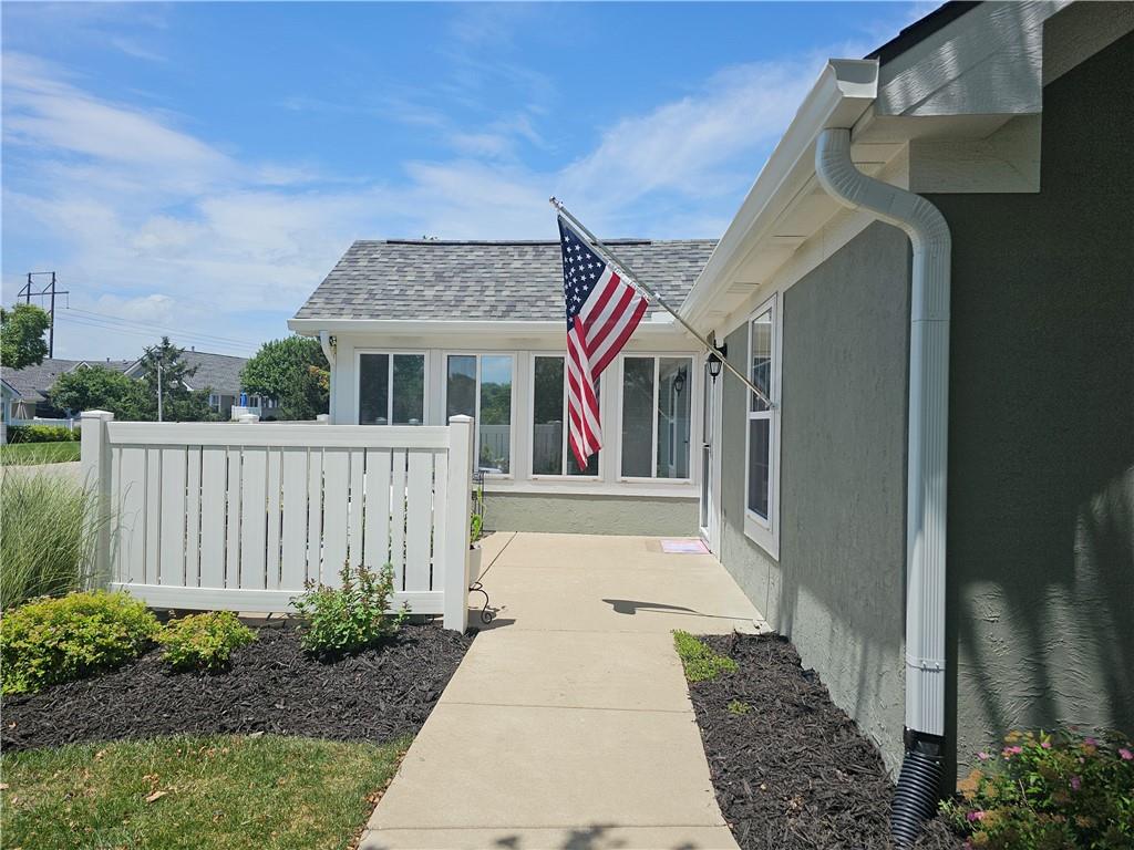 Listing Photo MLS #HMS2629182