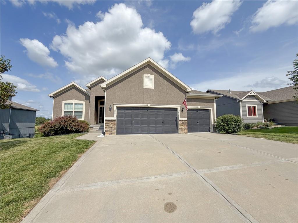 Listing Photo MLS #HMS2629245