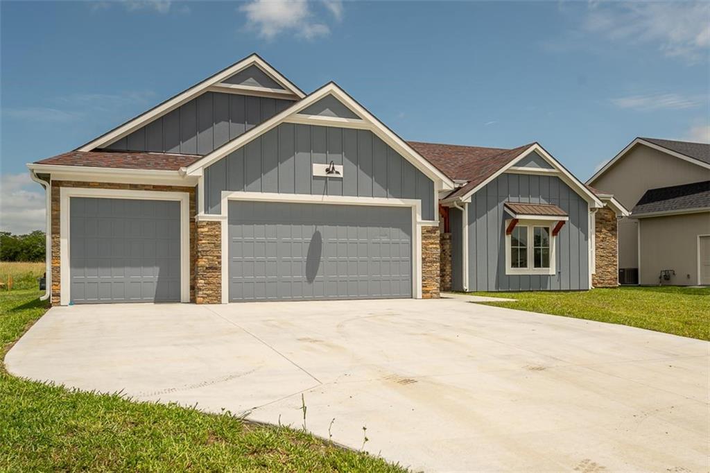 Listing Photo MLS #HMS2629392