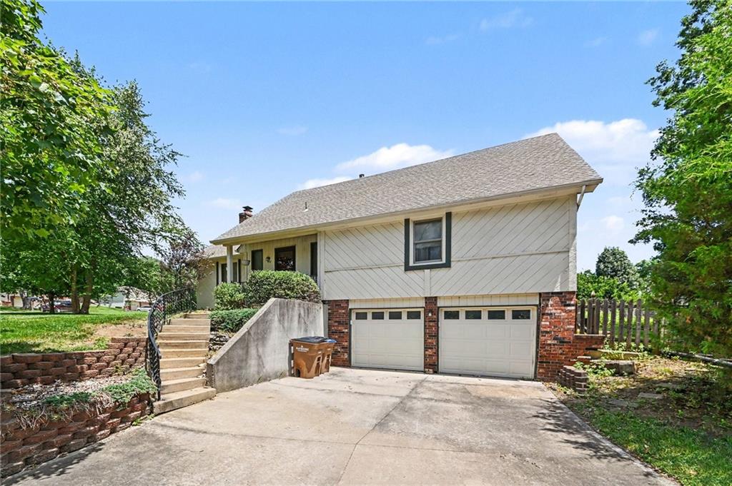 Listing Photo MLS #HMS2629500