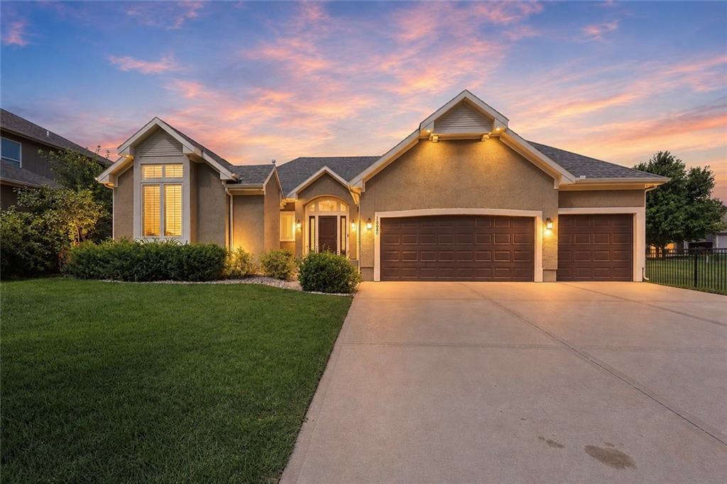 Listing Photo MLS #HMS2629937