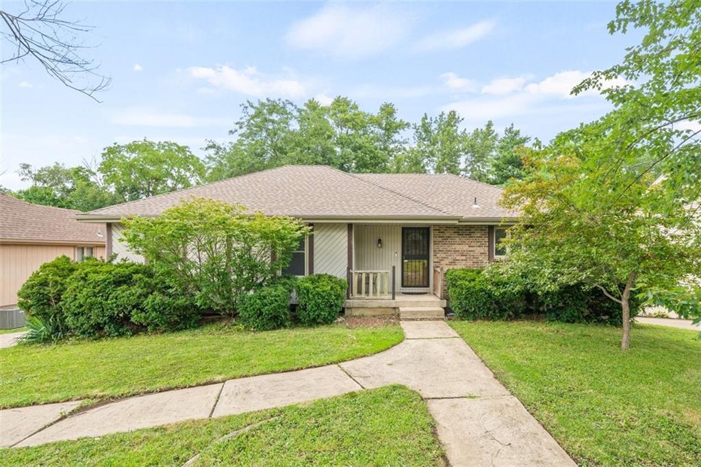 Listing Photo MLS #HMS2630096