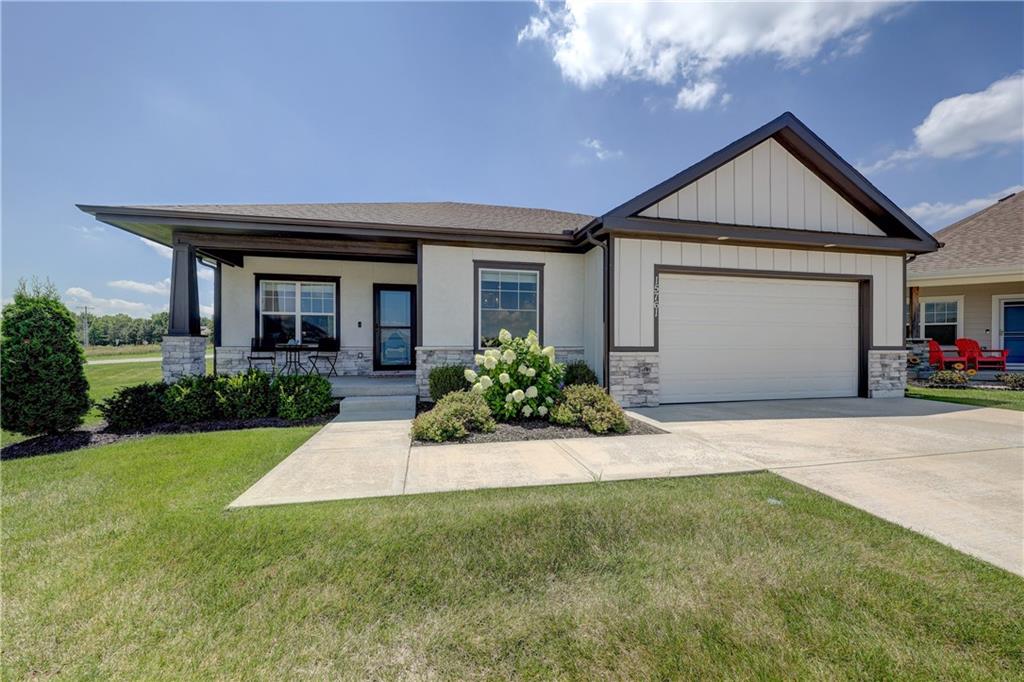 Listing Photo MLS #HMS2630116