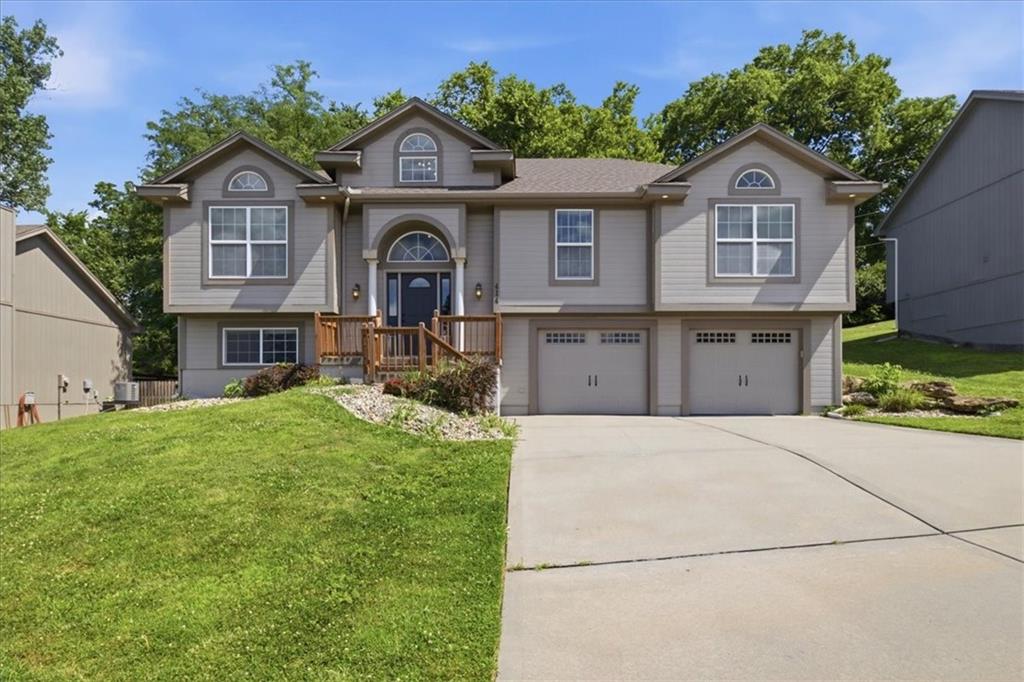 Listing Photo MLS #HMS2630191