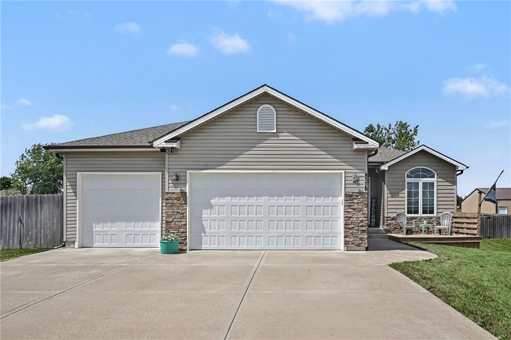 Listing Photo MLS #HMS2630194