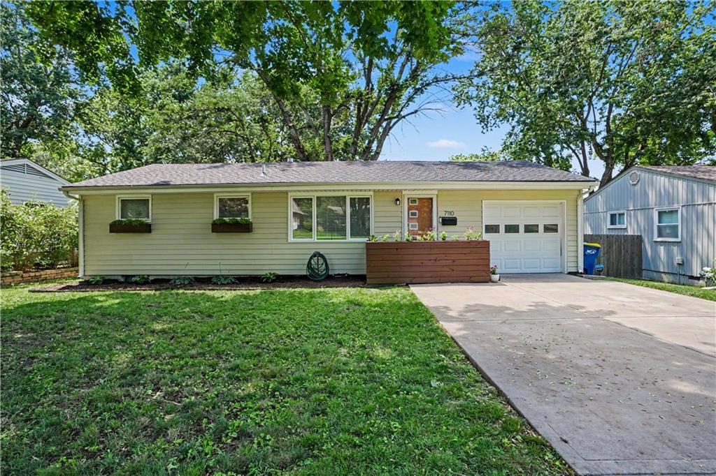 Listing Photo MLS #HMS2630421