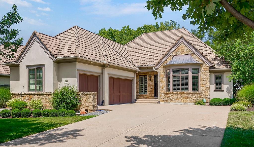 Listing Photo MLS #HMS2630586