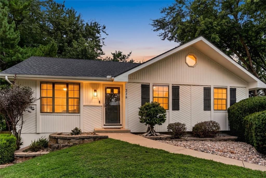 Listing Photo MLS #HMS2630847