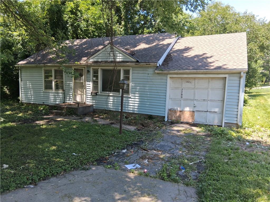 Listing Photo MLS #HMS2630857