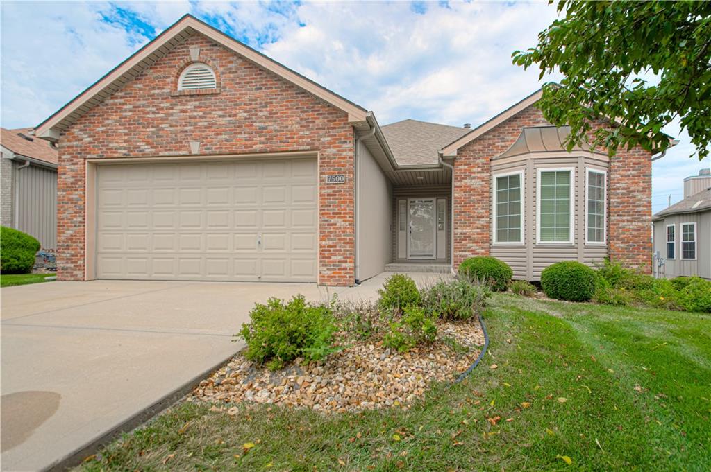 Listing Photo MLS #HMS2630883