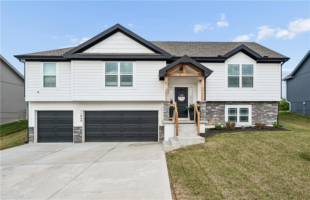 Listing Photo MLS #HMS2630937