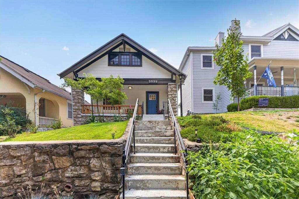 Listing Photo MLS #HMS2630960