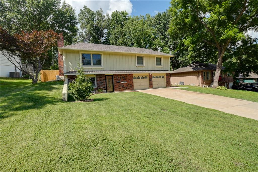 Listing Photo MLS #HMS2631002