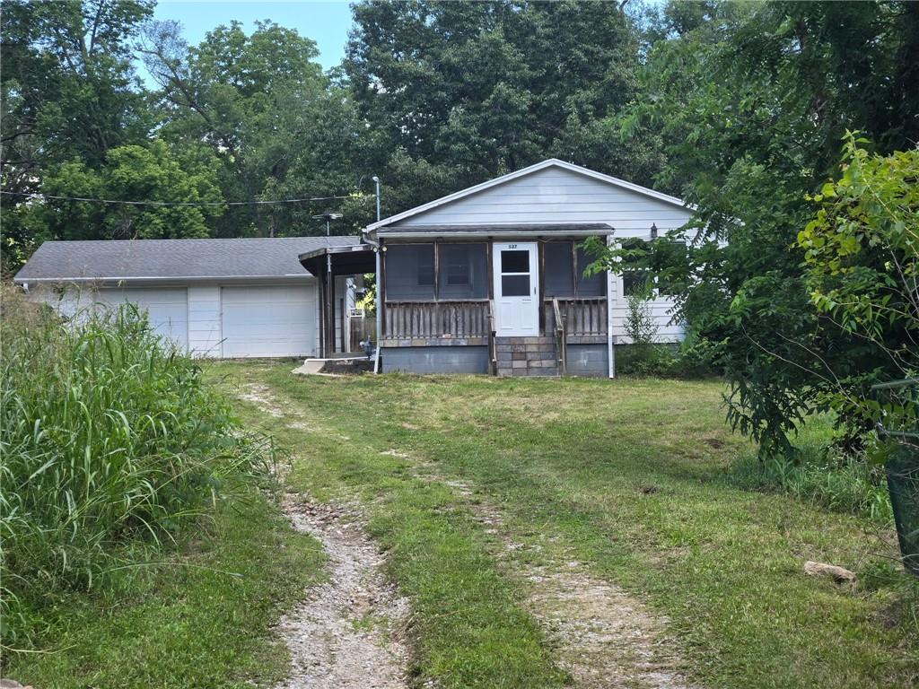 Listing Photo MLS #HMS2631022