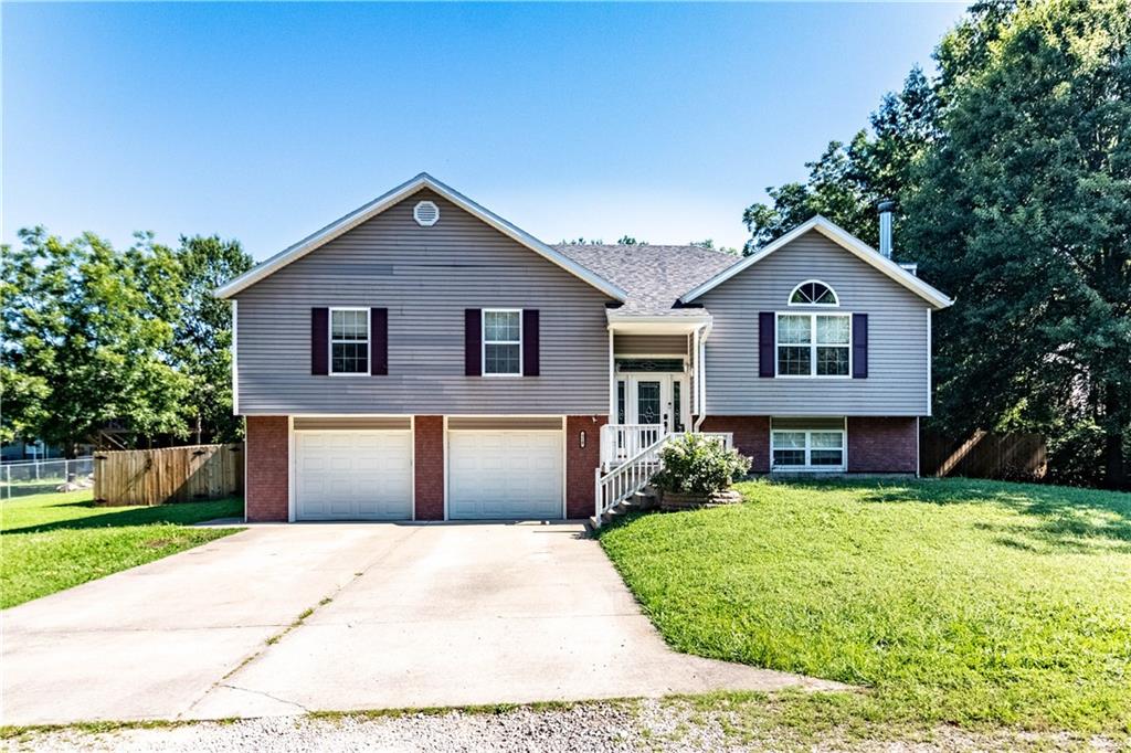 Listing Photo MLS #HMS2631029