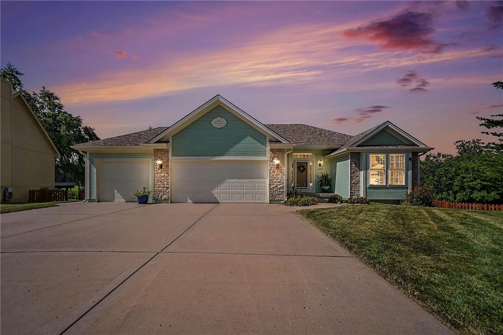 Listing Photo MLS #HMS2631040