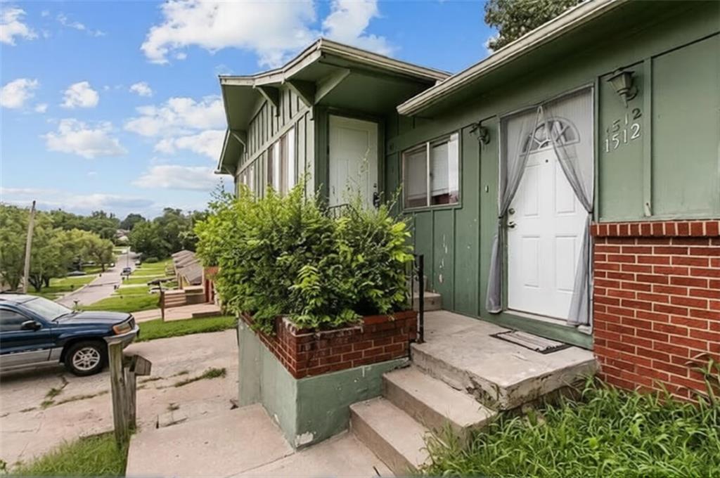Listing Photo MLS #HMS2631132
