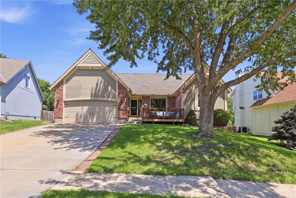 Listing Photo MLS #HMS2631193