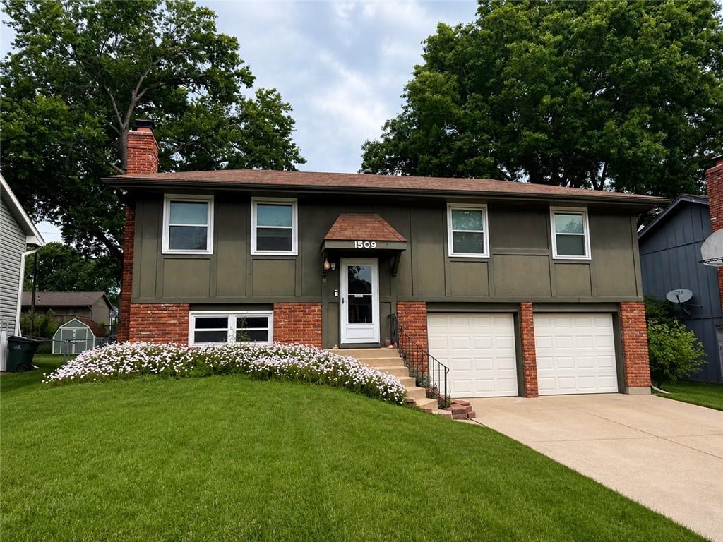 Listing Photo MLS #HMS2631198